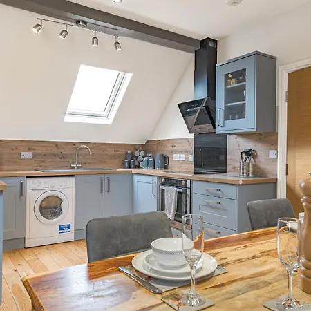 Abbey Apartment 4*