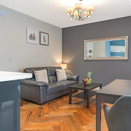 Abbey Modern For Tourists & Professionals Apartamento