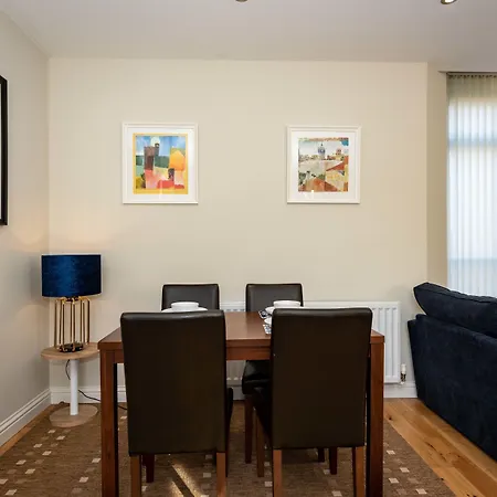 Daire Abbey - Modern Serviced - Tourists & Professionals