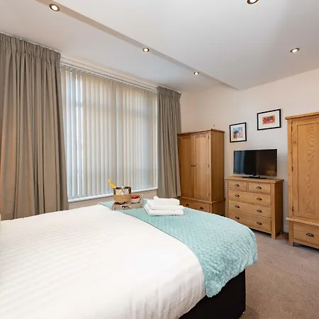 Lejlighed Abbey Modern For Tourists & Professionals 4*