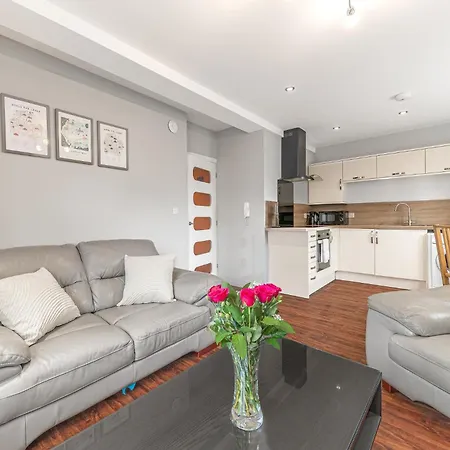 アパート Abbey Modern For Tourists & Professionals