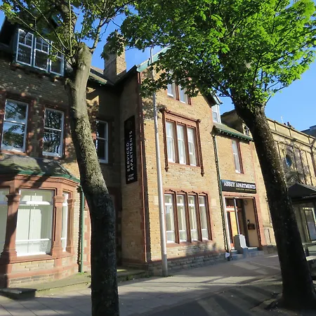 Abbey Modern For Tourists & Professionals