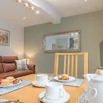 Abbey Apartments - Modern Serviced Apartments - Tourists & Professionals Barrow-in-Furness