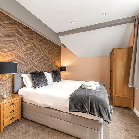 Abbey - Modern Serviced - Tourists & Professionals