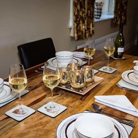 Abbey Modern For Tourists & Professionals Daire Barrow-in-Furness