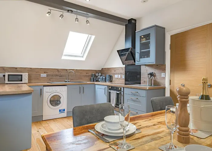 Abbey Apartments - Modern Serviced Apartments - Tourists & Professionals Apartment *