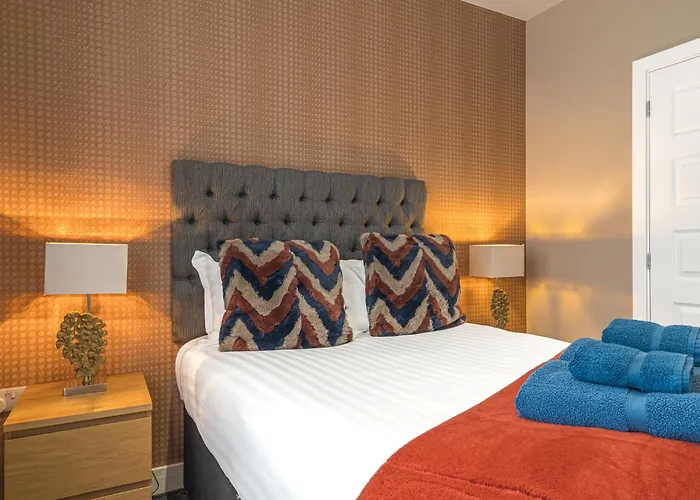 Abbey Apartments - Modern Serviced Apartments - Tourists & Professionals *