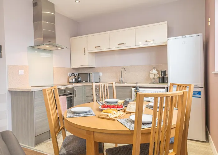 Abbey Apartments - Modern Serviced Apartments - Tourists & Professionals Apartment