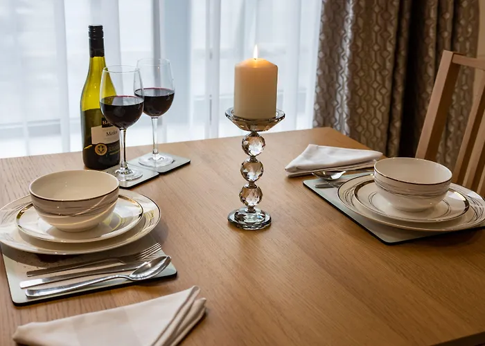 Apartment Abbey Apartments - Modern Serviced Apartments - Tourists & Professionals *