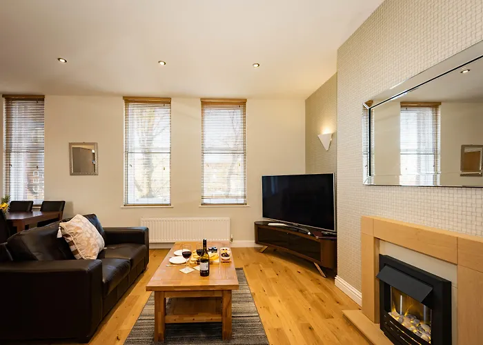 Abbey Apartments - Modern Serviced Apartments - Tourists & Professionals Apartment *