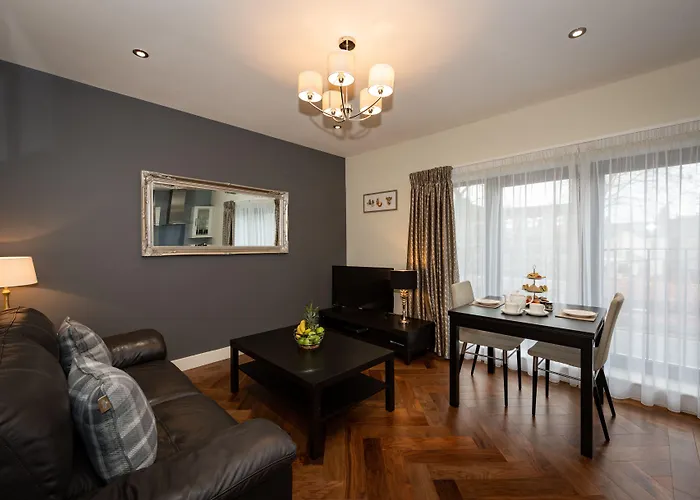 Apartment Abbey Apartments - Modern Serviced Apartments - Tourists & Professionals *