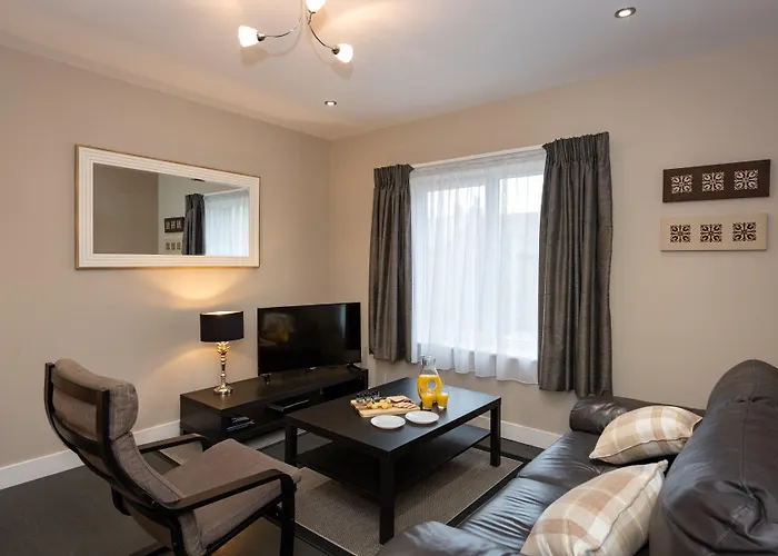 Abbey Apartments - Modern Serviced Apartments - Tourists & Professionals Apartment