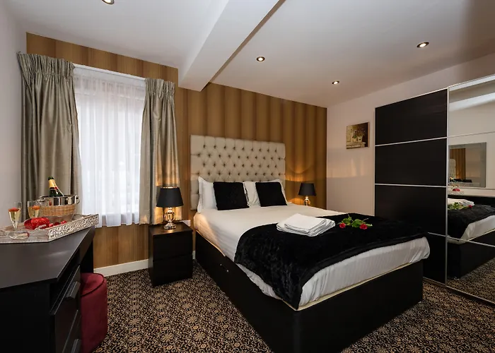 Abbey Apartments - Modern Serviced Apartments - Tourists & Professionals Apartment