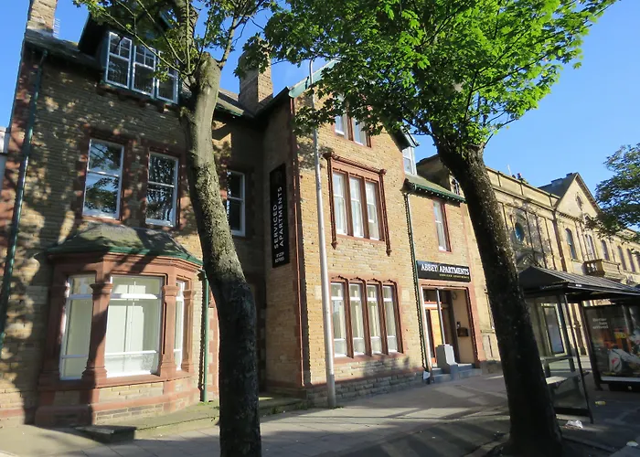 Abbey Apartments - Modern Serviced Apartments - Tourists & Professionals