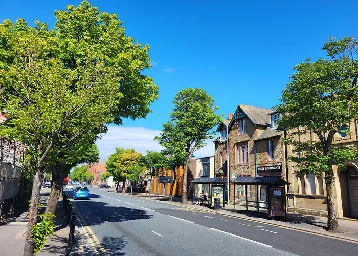 Abbey Apartments - Modern Serviced Apartments - Tourists & Professionals Apartment Barrow-in-Furness