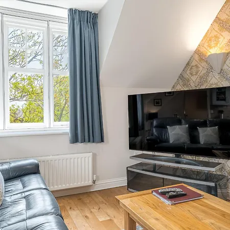 Abbey Modern For Tourists & Professionals 4*