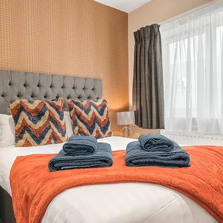 Abbey Modern For Tourists & Professionals 4*